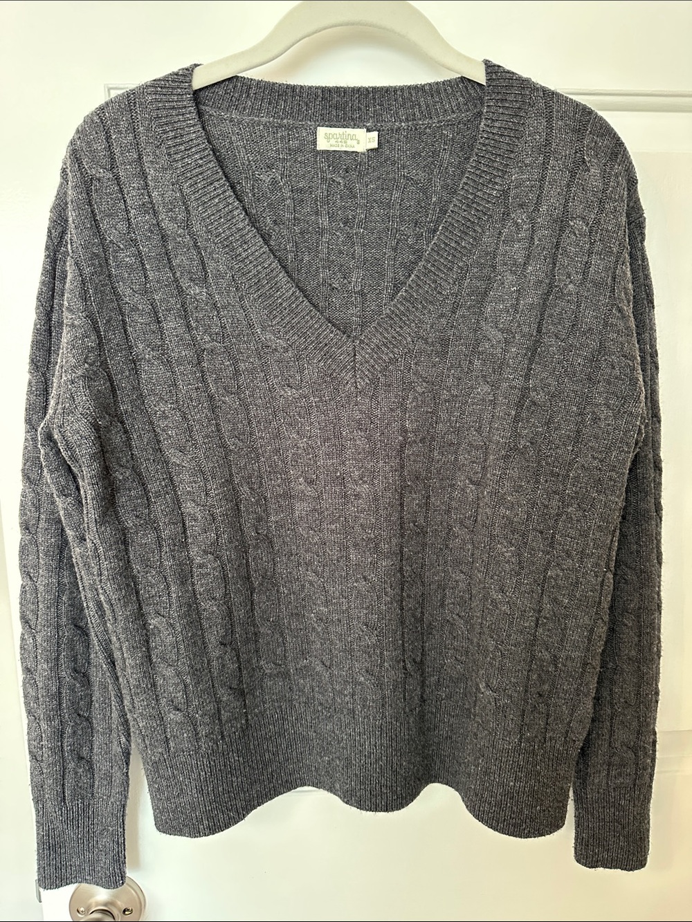 Spartina 449 Gray Cable-Knit V-Neck Sweater